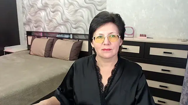 Snapshot of VitaCharm chatting on February 2025 06:32:02 PM VitaCharm online show from February 2025 06:32:02 PM