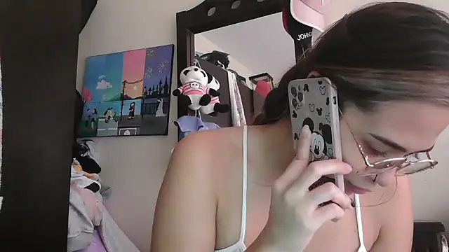 trianabell online show from March 2026 04:10:01 PM