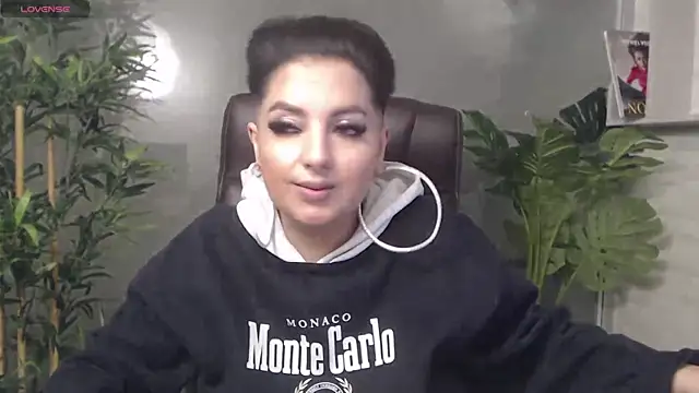 BustyAllyy online show from January 2025 01:32:01 AM