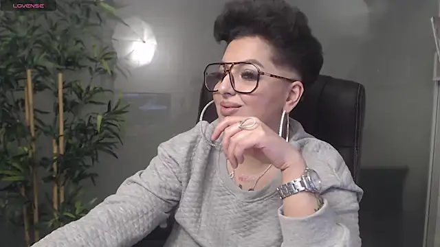 BustyAllyy online show from January 2025 10:54:01 PM