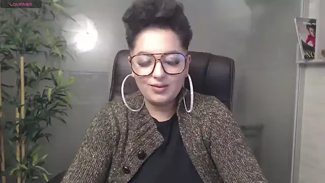 BustyAllyy online show from January 2025 09:20:01 PM