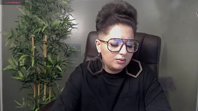 BustyAllyy online show from January 2025 12:16:01 AM