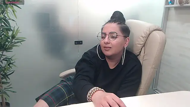 BustyAllyy online show from March 2025 09:48:01 PM