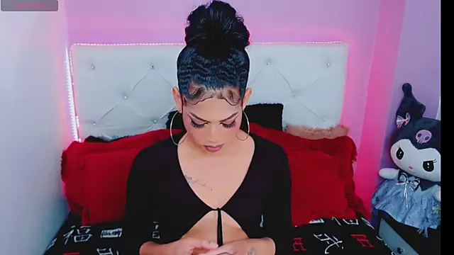 Snapshot of Amanda_bigx chatting on October 2025 05:57:02 AM Amanda bigx online show from October 2025 05:57:02 AM