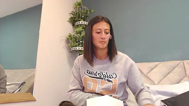 SharisWillian online show from March 2026 03:57:02 AM