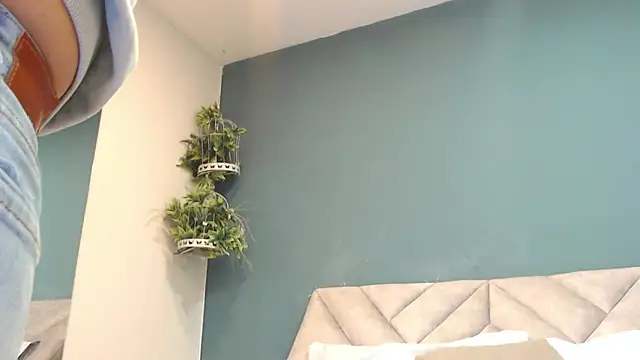 SharisWillian online show from March 2026 04:16:01 AM