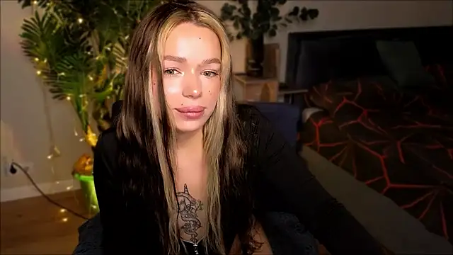 Lily Yin online show from February 2025 06:20:01 AM