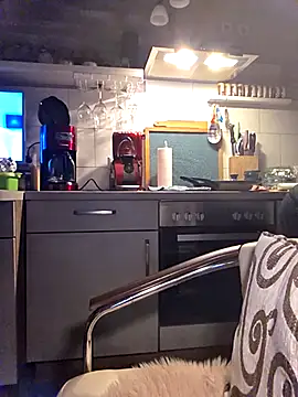 Snapshot of Schnubby1 chatting on March 2025 02:47:01 AM Schnubby1 online show from March 2025 02:47:01 AM