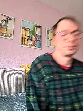 Schnubby1 online show from March 2026 12:08:01 PM