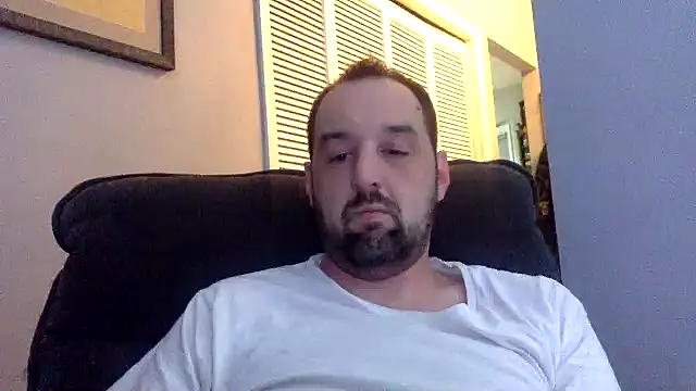 Snapshot of Kink_Master_Daddy chatting on November 2025 02:45:02 AM Kink Master Daddy online show from November 2025 02:45:02 AM