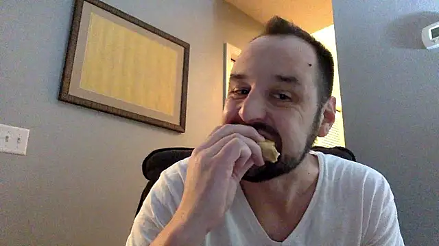 Snapshot of Kink_Master_Daddy chatting on January 2026 11:53:02 PM Kink Master Daddy online show from January 2026 11:53:02 PM