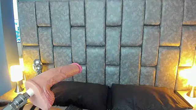 Snapshot of Foxy_Assh_ chatting on January 2025 11:31:02 AM Foxy Assh online show from January 2025 11:31:02 AM