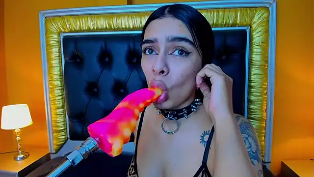 Snapshot of Foxy_Assh_ chatting on March 2025 11:55:01 AM Foxy Assh online show from March 2025 11:55:01 AM