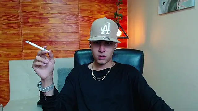 Bastiaan 28 online show from December 2024 07:53:01 AM