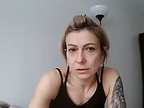 Snapshot of anechka1 chatting on January 2025 07:42:01 PM anechka1 online show from January 2025 07:42:01 PM