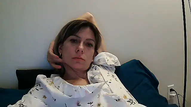 Snapshot of anechka1 chatting on January 2026 02:04:01 AM anechka1 online show from January 2026 02:04:01 AM