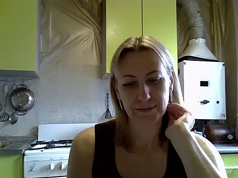 AshleyXHoney online show from September 2025 07:43:01 AM