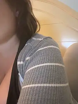 MilfyMrsRobinson online show from November 2025 01:48:01 AM