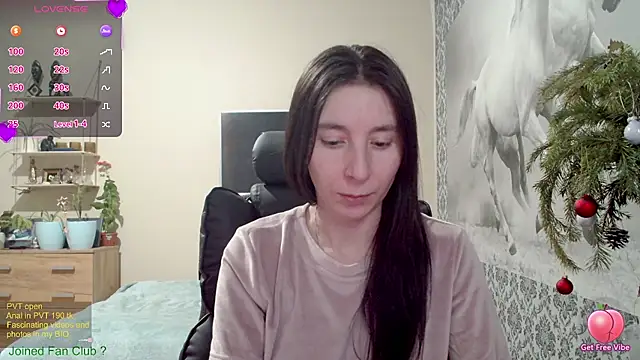 Snapshot of Wowpornoo chatting on December 2024 04:58:01 PM Wowpornoo online show from December 2024 04:58:01 PM