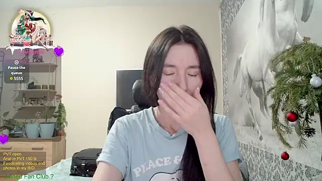 Snapshot of Wowpornoo chatting on December 2024 12:34:02 PM Wowpornoo online show from December 2024 12:34:02 PM