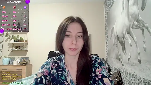 Snapshot of Wowpornoo chatting on January 2025 12:06:01 PM Wowpornoo online show from January 2025 12:06:01 PM