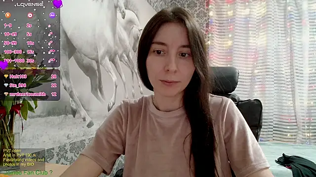 Snapshot of Wowpornoo chatting on February 2025 02:00:01 PM Wowpornoo online show from February 2025 02:00:01 PM