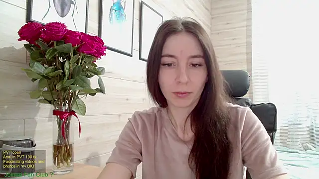 Snapshot of Wowpornoo chatting on March 2025 08:41:01 AM Wowpornoo online show from March 2025 08:41:01 AM