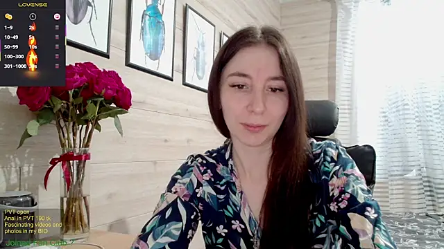 Snapshot of Wowpornoo chatting on March 2025 06:14:02 AM Wowpornoo online show from March 2025 06:14:02 AM