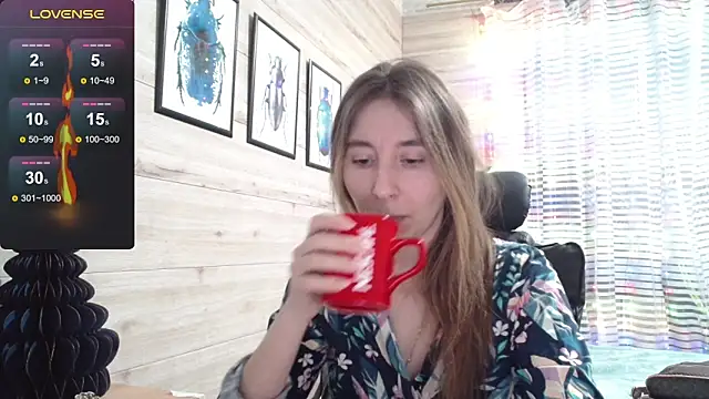 Snapshot of Wowpornoo chatting on December 2025 02:35:01 PM Wowpornoo online show from December 2025 02:35:01 PM