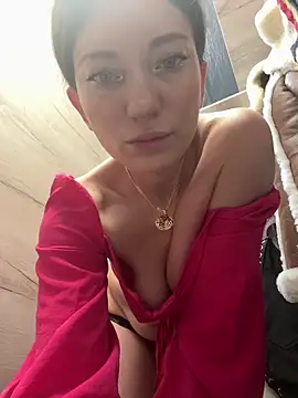 Snapshot of MooonReal chatting on January 2025 01:28:01 AM MooonReal online show from January 2025 01:28:01 AM