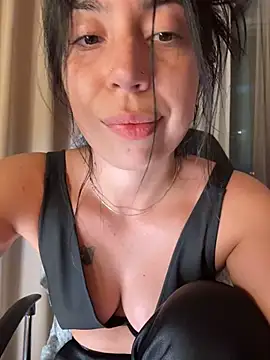KimArts online show from May 2026 06:16:02 PM