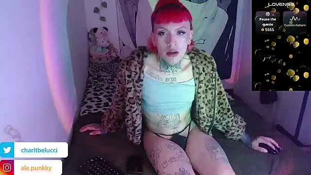 charlotbelucci  online show from May 2026 10:26:01 PM