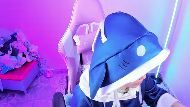 Snapshot of Ahri_Elderwood chatting on December 2025 04:41:01 AM Ahri Elderwood online show from December 2025 04:41:01 AM