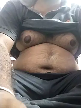 Snapshot of Manboobs178 chatting on February 2025 07:03:02 PM Manboobs178 online show from February 2025 07:03:02 PM