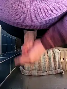 joycock8 online show from November 2025 11:42:02 AM