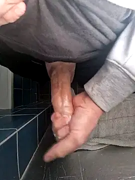 joycock8 online show from February 2026 01:32:02 PM