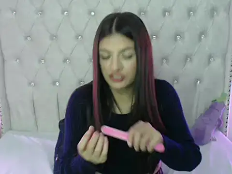 Abril Squirt online show from February 2025 04:44:02 AM