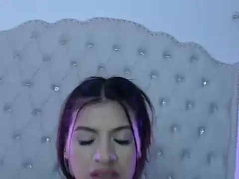 Abril Squirt online show from February 2025 10:22:01 AM