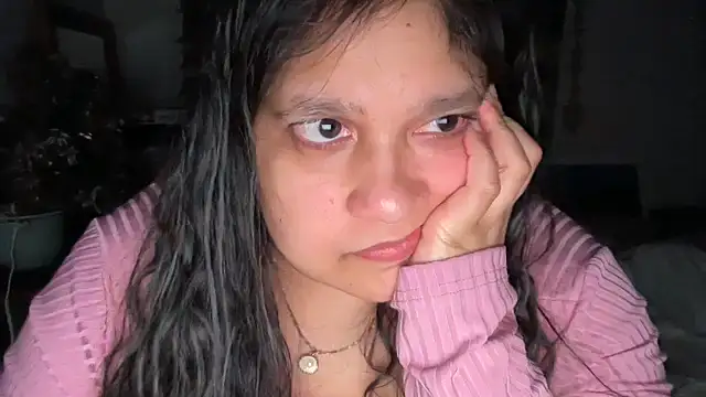 Snapshot of MelanieFawker chatting on October 2025 02:48:02 AM MelanieFawker online show from October 2025 02:48:02 AM