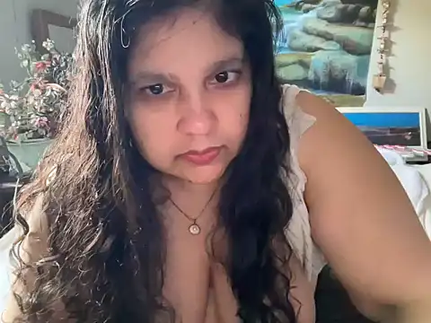 Snapshot of MelanieFawker chatting on November 2025 10:59:02 PM MelanieFawker online show from November 2025 10:59:02 PM