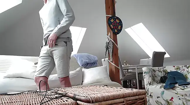 maxmueller321 online show from March 2025 09:12:02 AM