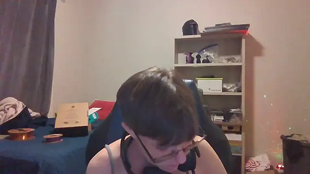 KaliSnow199623 online show from November 2025 04:56:01 AM