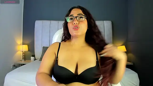 Snapshot of MelissaKarterrs chatting on March 2025 12:13:01 PM MelissaKarterrs online show from March 2025 12:13:01 PM