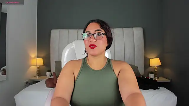 Snapshot of MelissaKarterrs chatting on March 2025 12:02:02 PM MelissaKarterrs online show from March 2025 12:02:02 PM