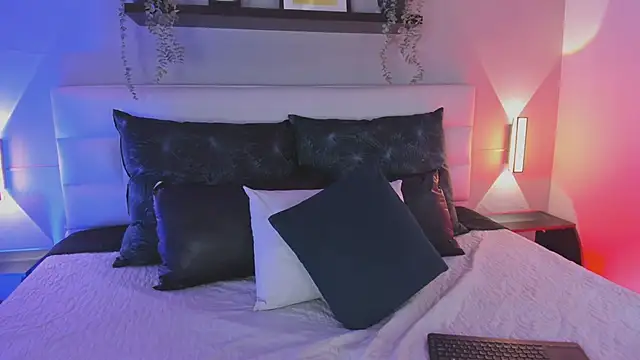 sofi bakerr online show from February 2026 07:07:01 PM