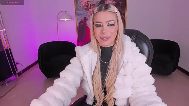 HannaConnor  online show from March 2026 08:59:02 PM