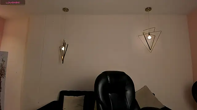 AliceHarper  online show from May 2026 06:26:01 PM