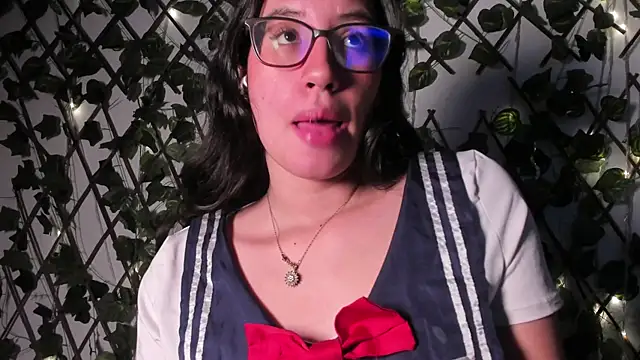 CoralineSanchez online show from December 2025 07:20:02 PM