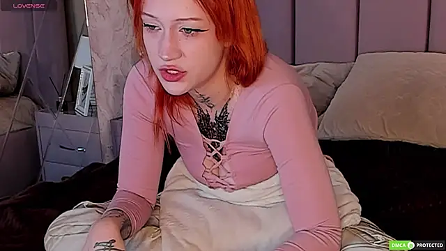 Snapshot of Eva_Cramer chatting on March 2025 06:37:02 PM Eva Cramer online show from March 2025 06:37:02 PM