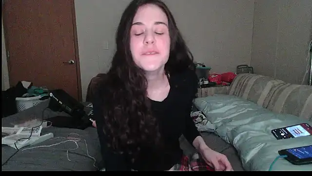 rileyyb  online show from May 2026 10:26:01 PM